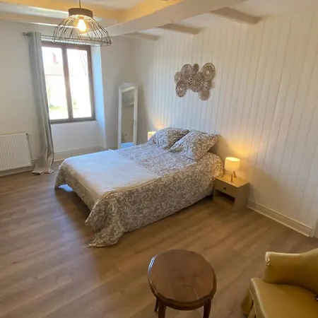 Ferienhaus Des Fleurs Nueil-sous-Faye